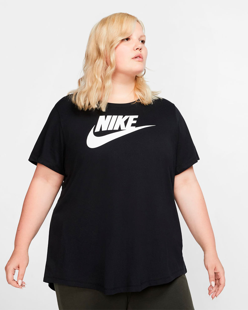 Camiseta Feminina Nike Futura Plus Size - Drastosa | Só as Camiseta Feminina Nike Futura Plus Size - Drastosa | Só as