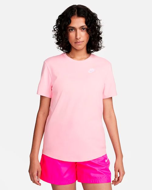 Camiseta Feminina Nike Sportswear Club Essentials