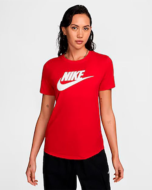 Camiseta Feminina Nike Sportswear Essentials