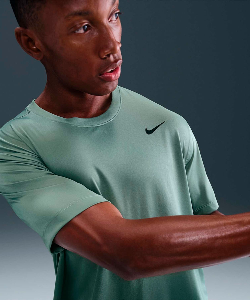 Camiseta Masculina Nike Dri-FIT Legend - Drastosa | Só as Melhores